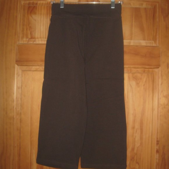 Zenana Brown Fold-Over Waist Crop Yoga Pants - Picture 3 of 3